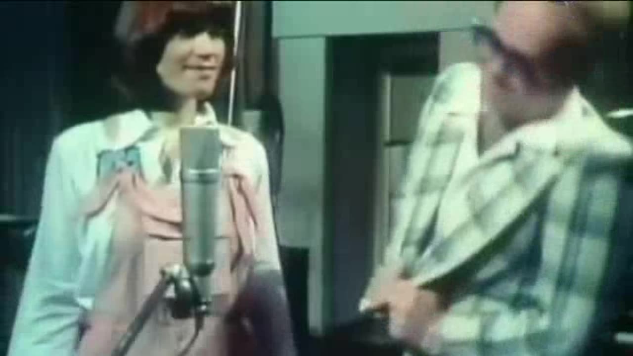 Elton John - Don't Go Breaking My Heart [With Kikki Dee, 1976]