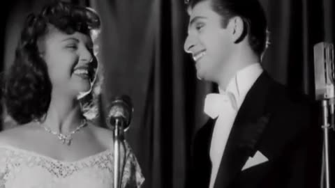 GÖZLERİN İÇİNE BAŞKA HAYAL GİRMESİN