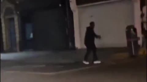 Dublin Illegal migrant Muslims are fighting in fe streets using broken bottles.