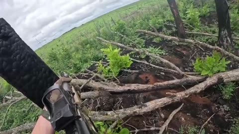 🪖⚠️ Ukraine Russia War | Ukrainian Soldier Conducts Mine-Clearing at Frontline | RCF