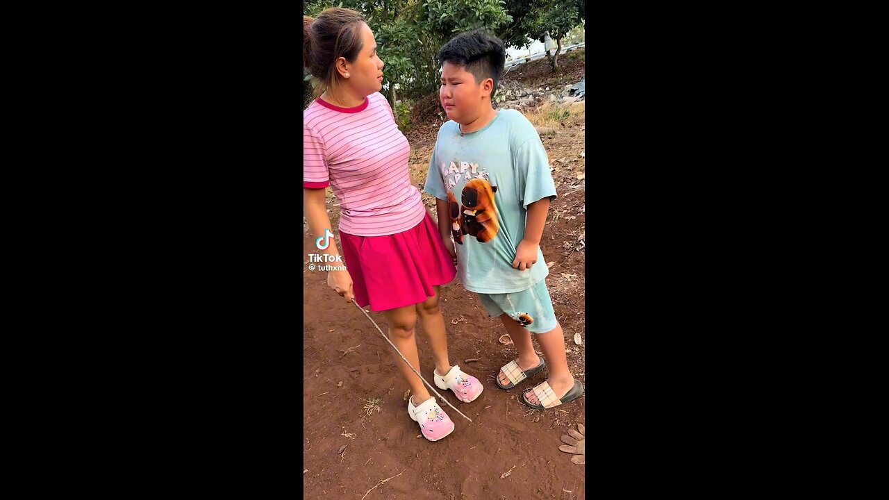 để cứu cháu bé..