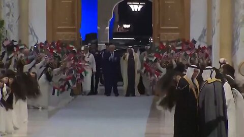 Abu Dhabi Gives Trump A Big Beautiful Enthusiastic Welcome🥳