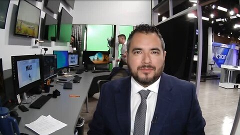 Hot today with a chance of showers tonight LFredy Vela breaks down your rain chances through