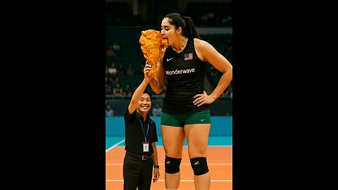 Meet the World's Tallest female volleyball player #shortsreels #love #viral #short #usa #tallwoman