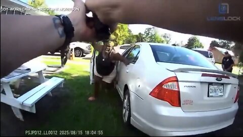 POLICE ENCOUNTERS👮🏻‍♀️🚨🚗🧟‍♀️🔪👮‍♂️📸CRAZY WOMAN WITH 16-INCH KNIFE👮🧟‍♀️🔪💥👮‍♂️🚔💫