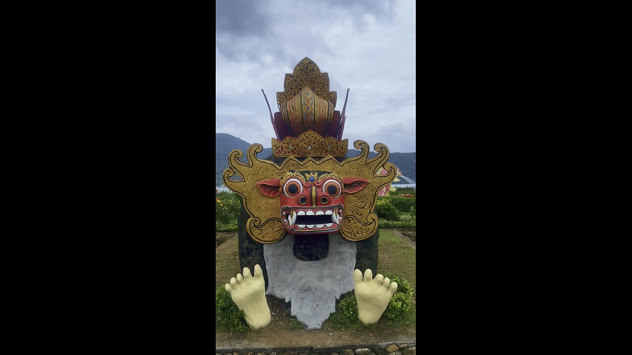 JAVANESE TRADITIONAL DANCE