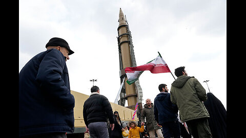 „Nie można wygrać wojny samymi rakietami”. Dlaczego Iran jeszcze nie odpowiedział USA?