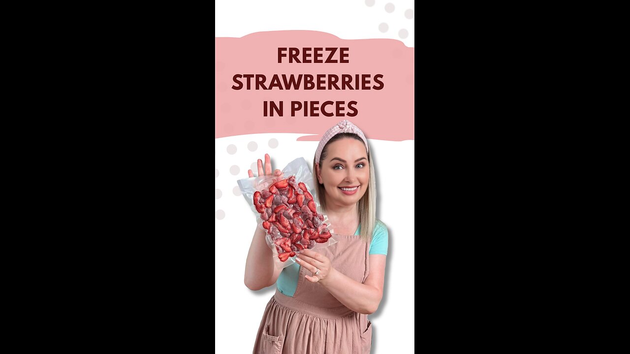 How to Freeze Strawberries in Quarters | No‑Clumps Method 🍓