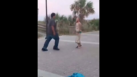 🤯😱brutal submission in a street fight 🤯