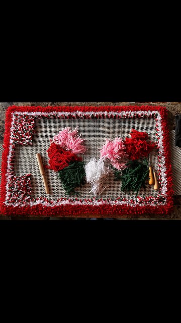 How to use a yarn cutting tool for latch hook