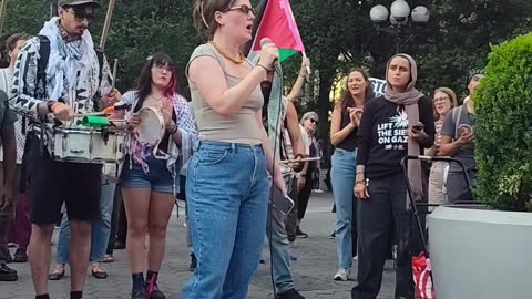 "STOP STARVING GAZA NOW!" demand New Yorkers. 5 of 5.