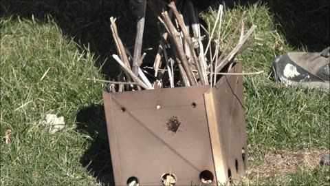 Rob Fires UP Survival Stove