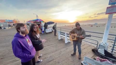 Stream Stars 2 mood at the pier (washy Streaming House)