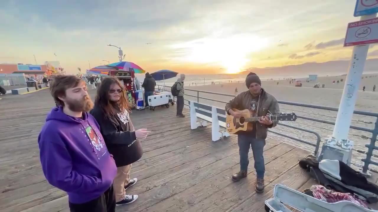 Stream Stars 2 mood at the pier (washy Streaming House)