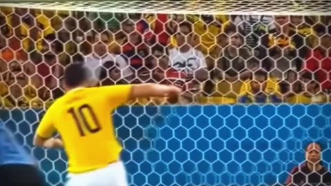 James Rodríguez’s Legendary World Cup Volley vs Uruguay (2014)