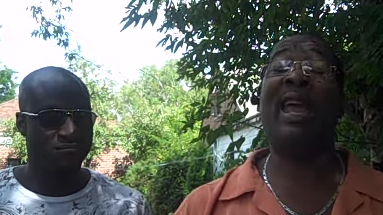 Dave, Shea and Jassie from Canada looking at a house, THE SHEA SHOW