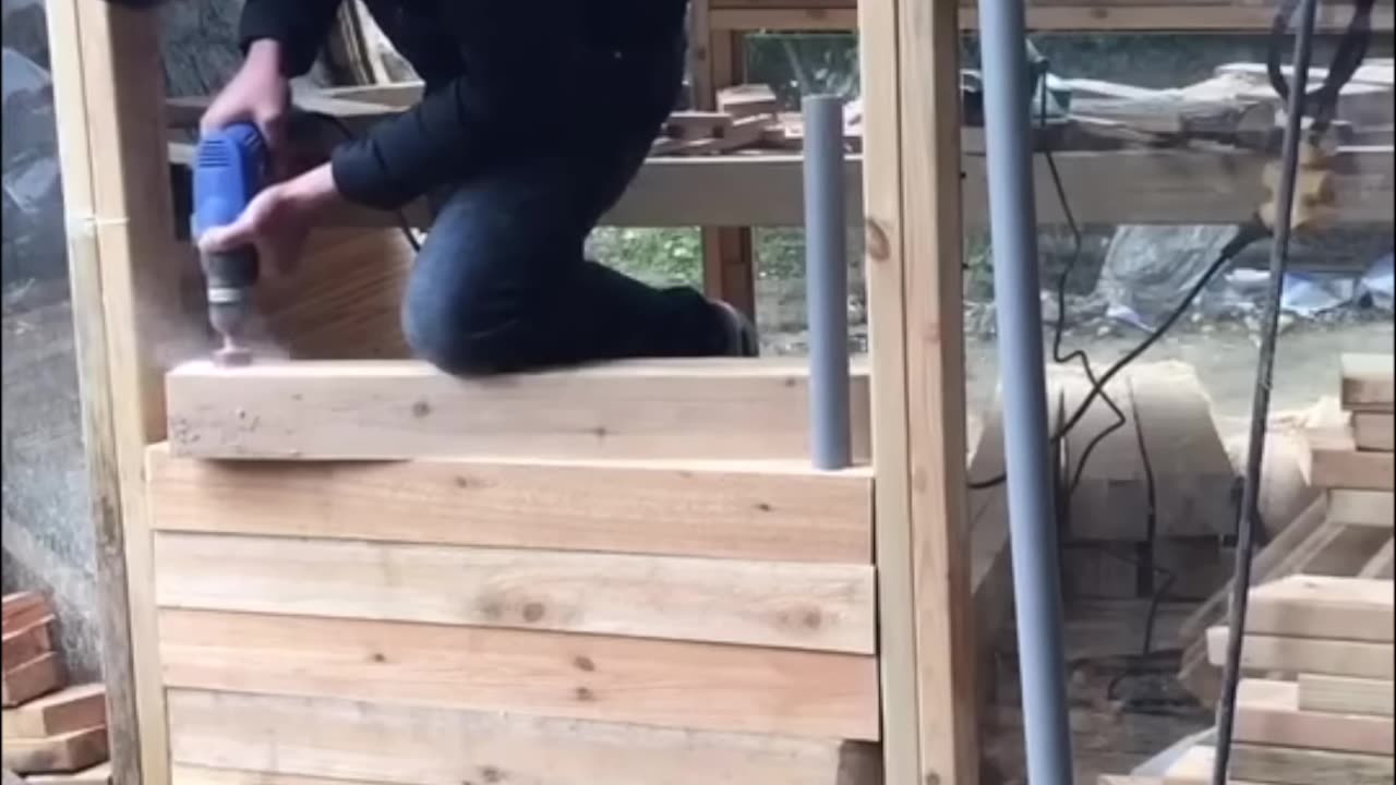 Converting a Concrete Pipe Into an Amazing Cabin Home