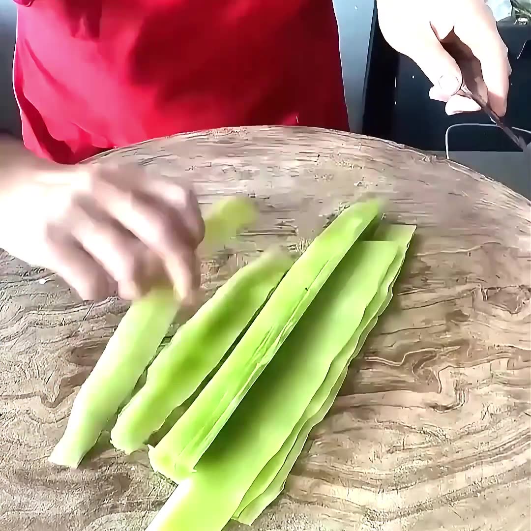 The correct way to cut vegetables #life #lifetips #lifehacks