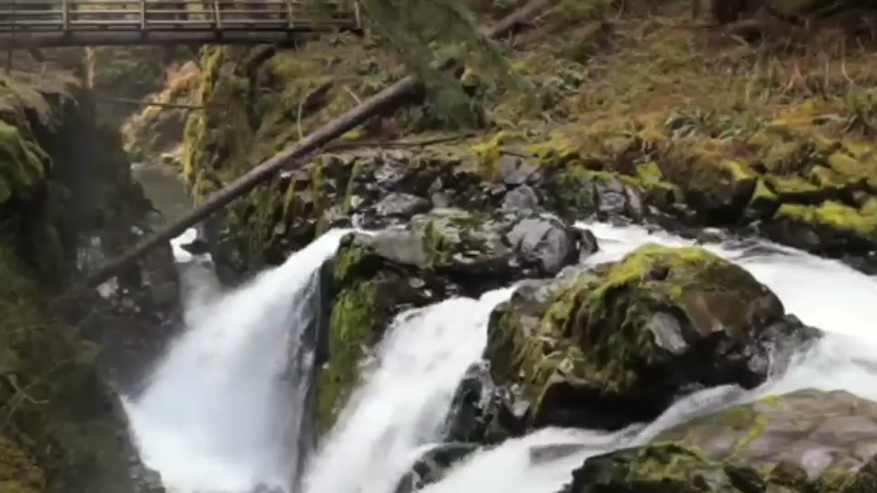 beautiful natural scenery in America. this is the place