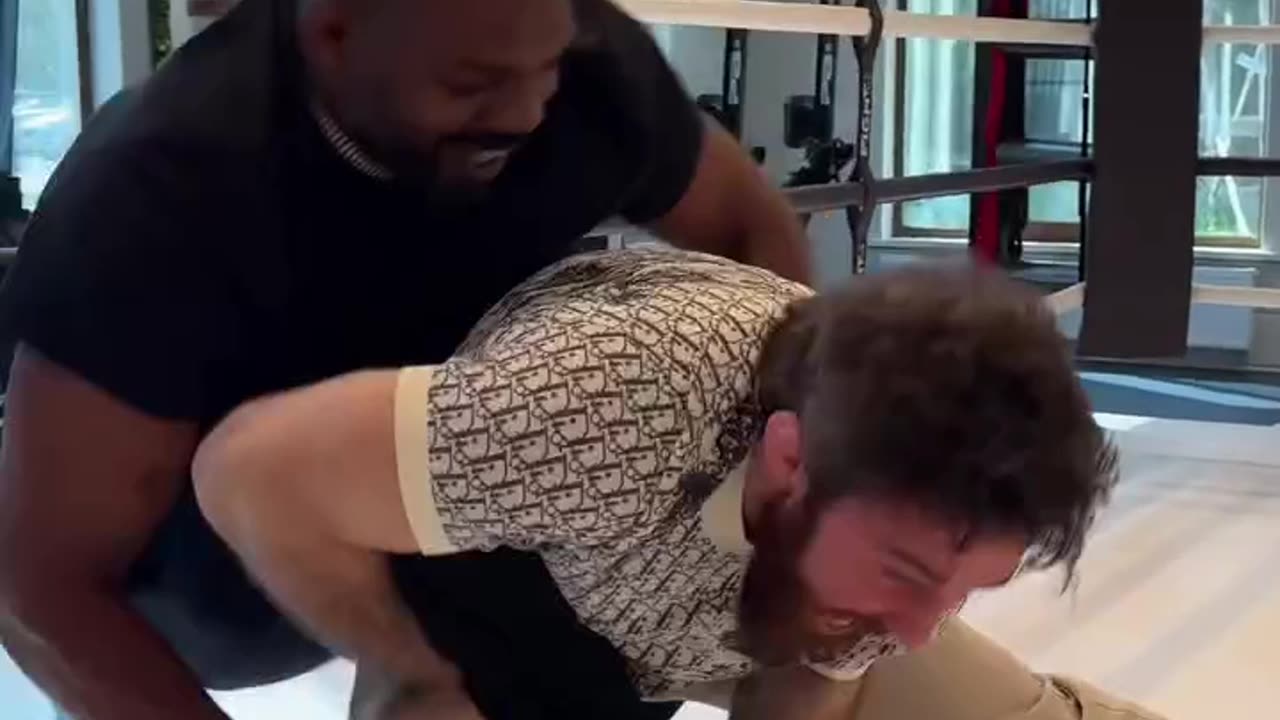 Reality Show CEO Alfredo Auditore Takes Down Jon Jones