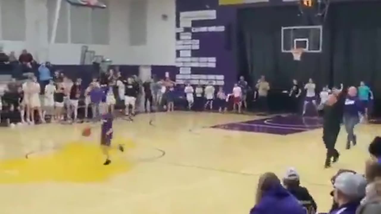 This kid had to make 4 shots in 25 seconds to win $10k Embedded video