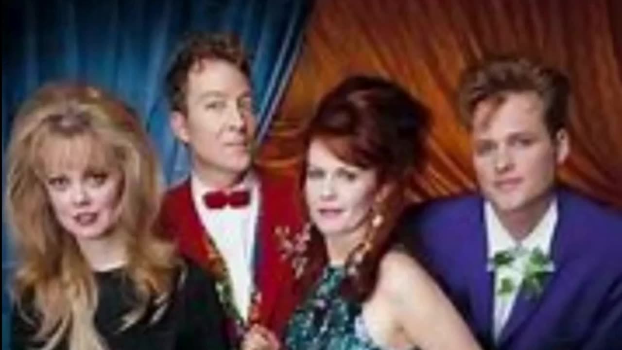B-52's Love Shack! 80s Flash Back!