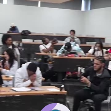 Kai Cenat walks in on India Love's prayer at Streamer University