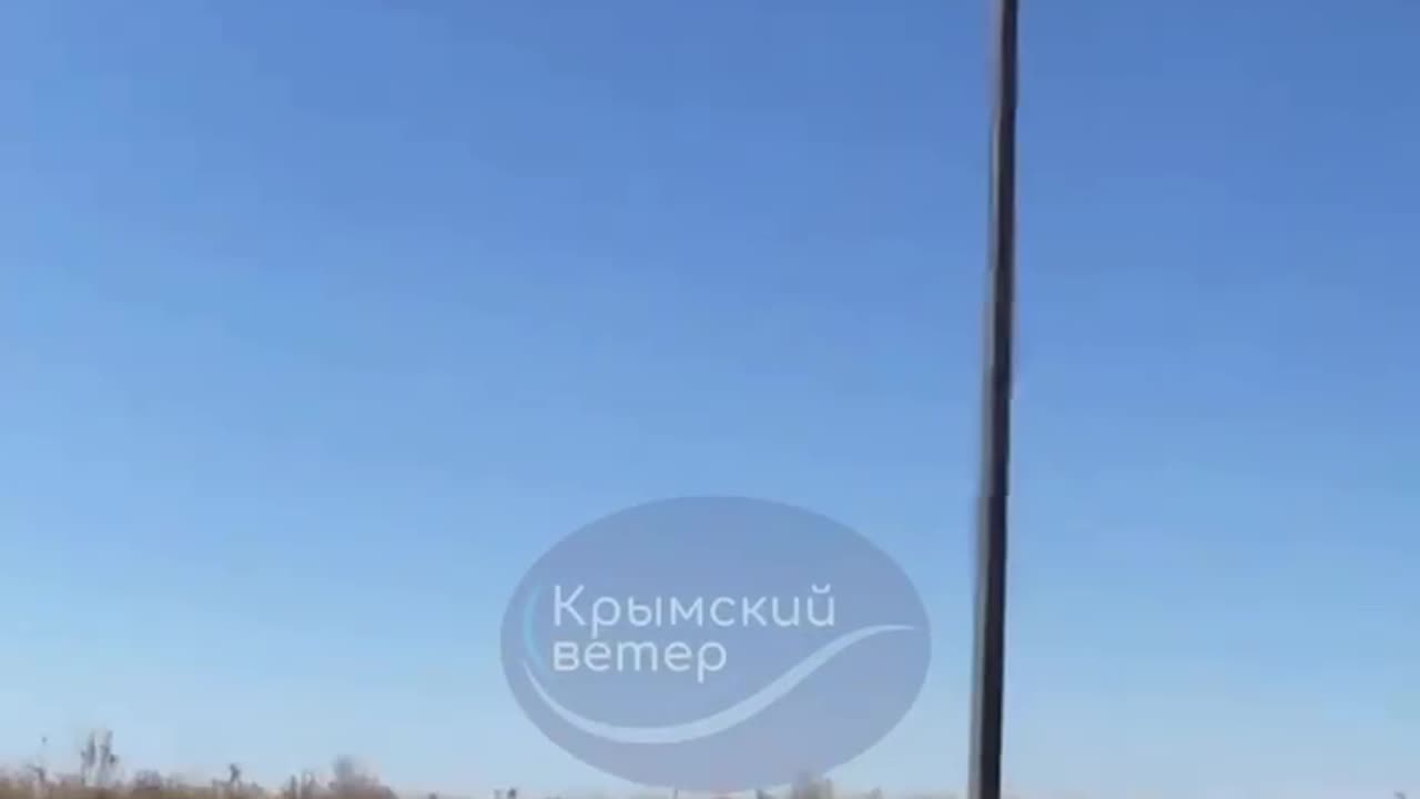 Ukrainian Missiles Screaming Across Crimea On Way to Airfield Over the Weekend