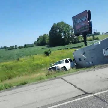 BE CAREFUL OUT HERE! #reallifetruckers #ourtruckinglife #trucking