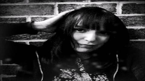 Kaylie Mae - "Fly Away (...a hymn)" - EPic - [Folk Rock/Americana]