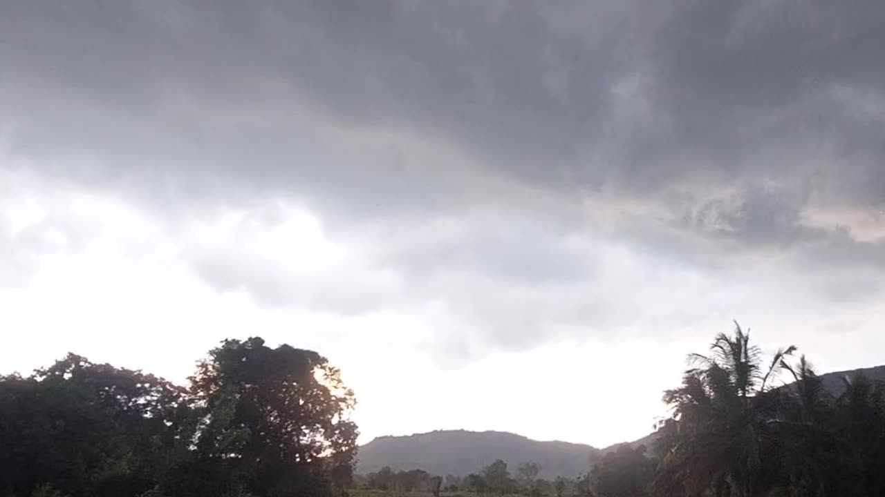 Heavy Rain & Dark Sky 🌧️⚡ | Real Stormy Weather Vibes – Must Watch!