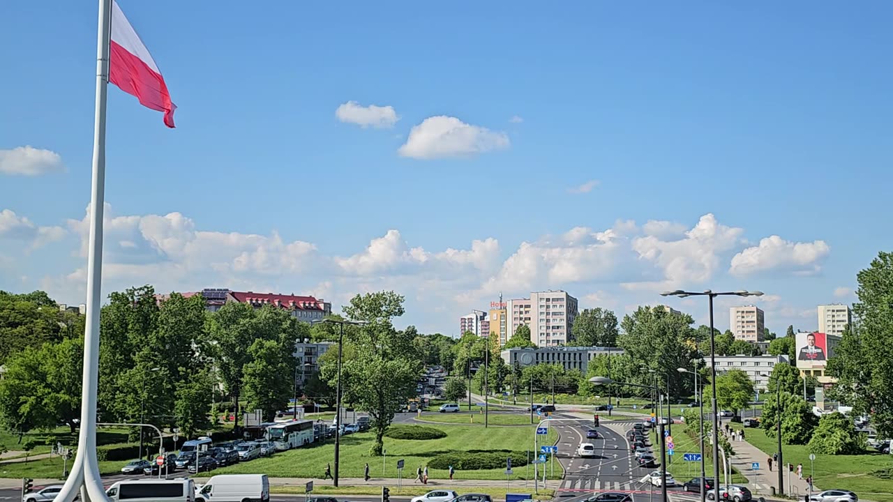 Maszt Niepodległości [Rumble Short]