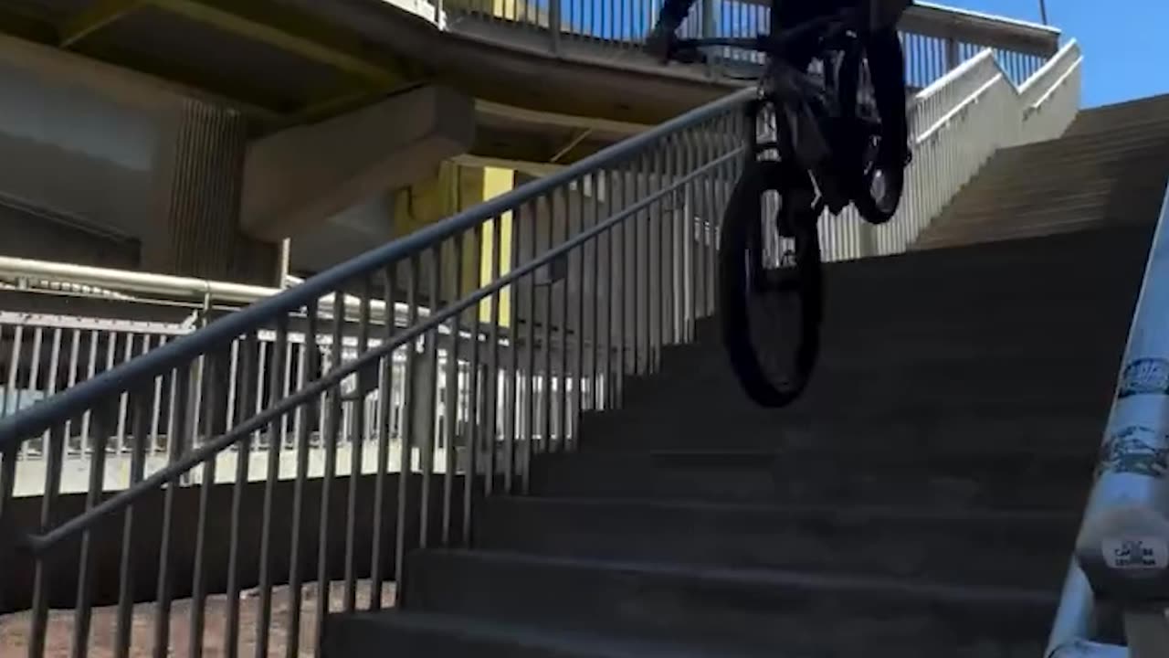 Falling off a bicycle has never been so much fun!