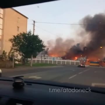 ❗️Lutsk. Footage of the fire at the "Motor" repair plant after the "Geran" strike.