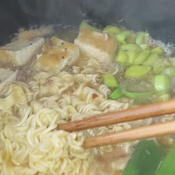 Super Easy 5 Minutes Instant Noodles #cooking #food #comfortfood