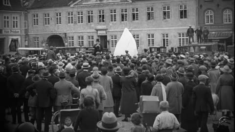 MILLIONAIRES (Denmark-1925) "Grønkøbings glade gavtyve" PAT and PATACHON. NEW English subtitles.