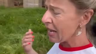 Legendarna Kate Hopkins pokazuje, jak panele słoneczne niszczą wsie, podczas gdy jednocześnie chemiczne ślady mają na celu stłumienie słońca, aby codziennie dochodziło do przerw w dostawie energii.