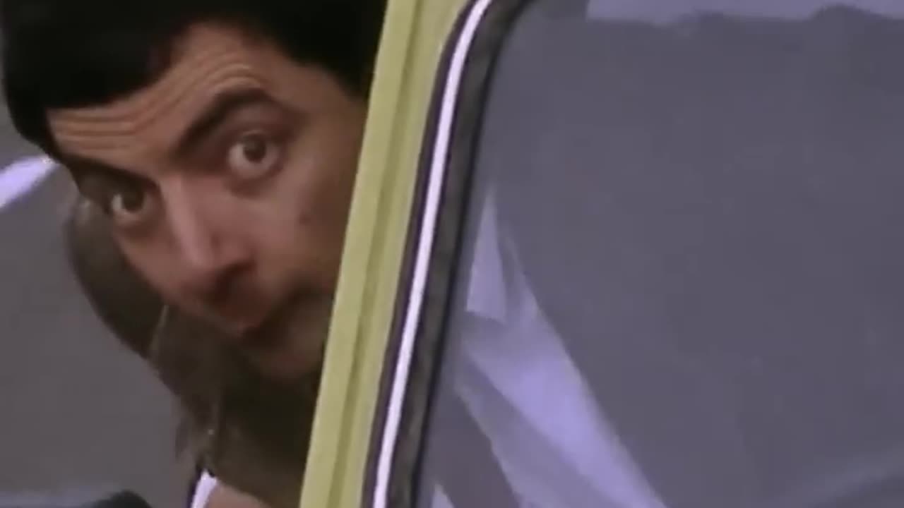 Got_to_keep_those_teeth_fresh_Mr_Bean!_😅🦷_#shorts_#mrbean