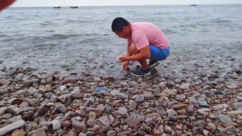Agate, gemstone, shimmering like crystal, was found in the rock