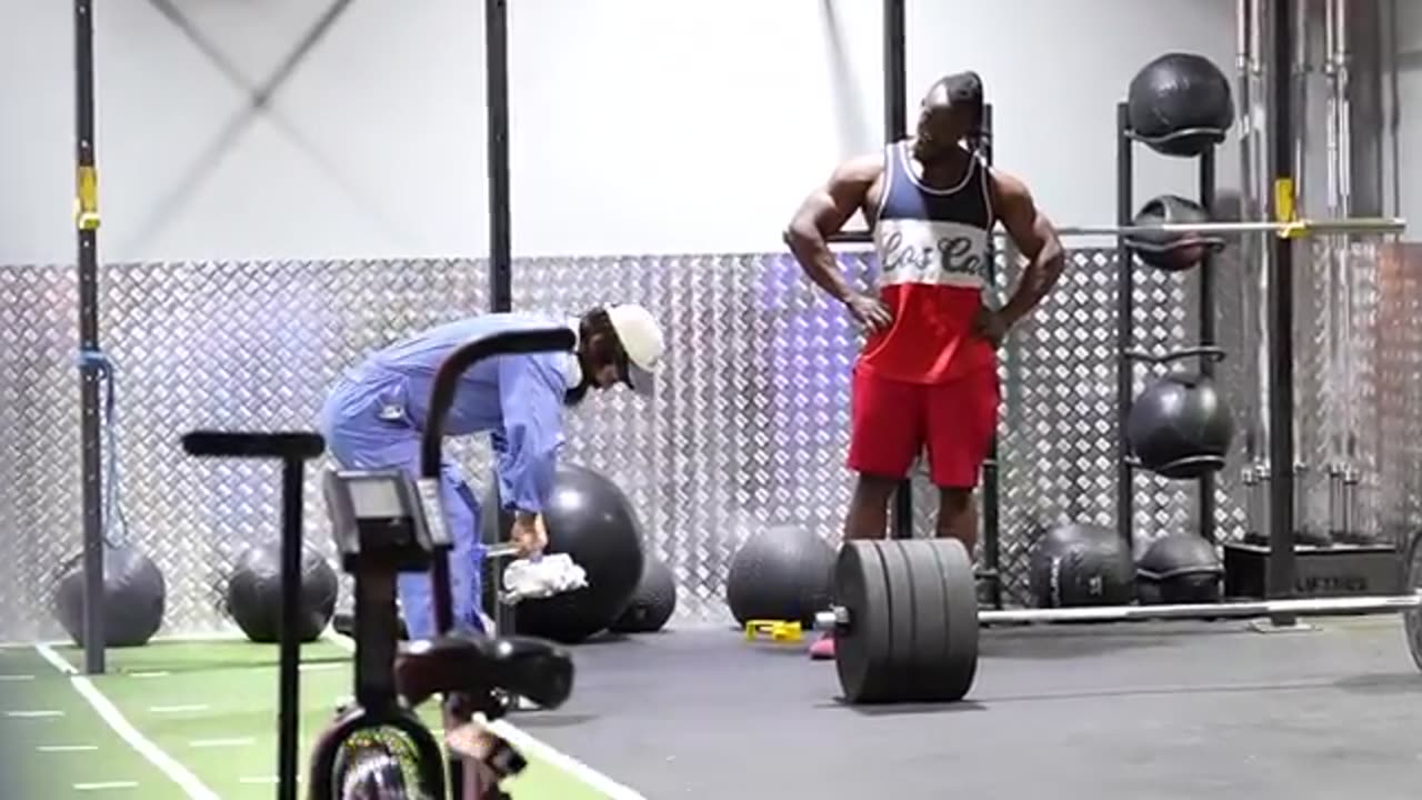 ELITE Weightlifter ANATOLY Uses 32kg Mop | Pretends to be a GYM CLEANER