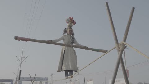 The Courgeous Lady doing the Dangerous Stunt