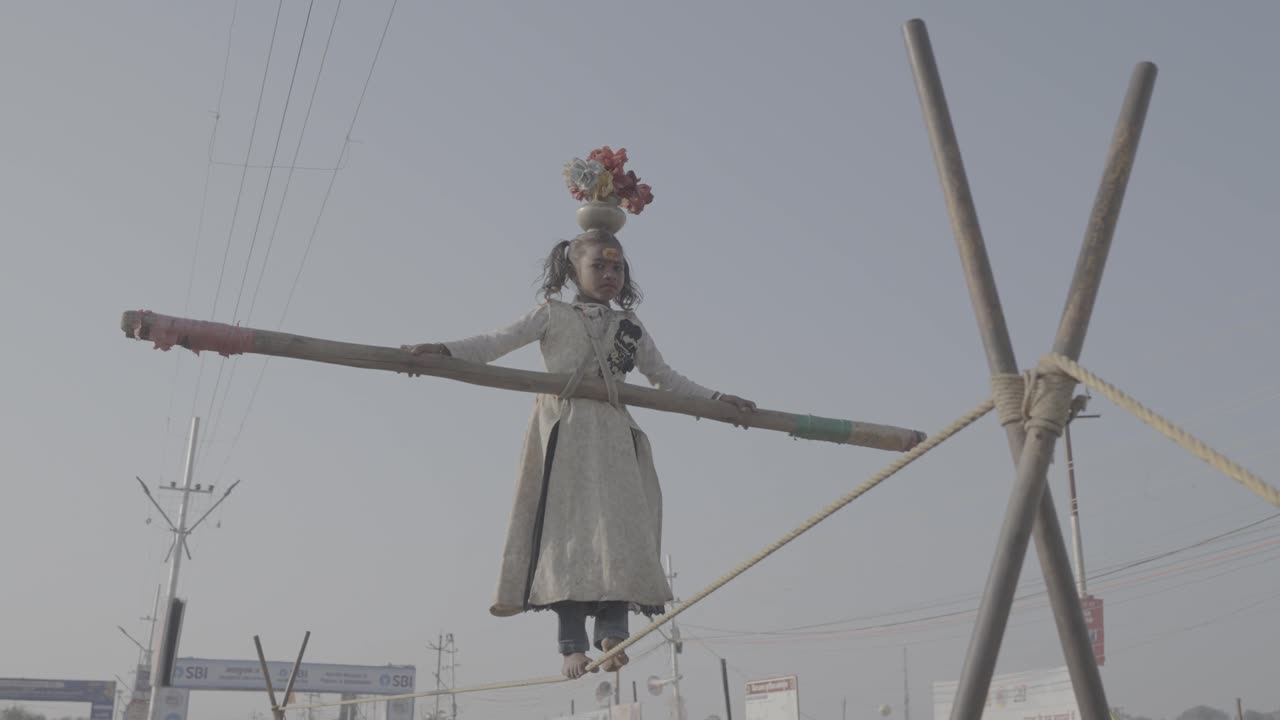 The Courgeous Lady doing the Dangerous Stunt