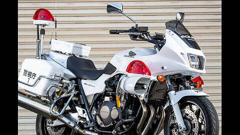 Technology by Japanese motorcycle policemen