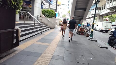 Bangkok! Downtown stroll...