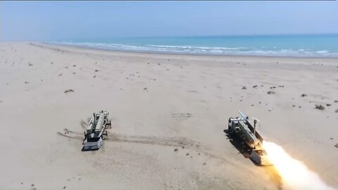 Irán prueba armas en juegos de guerra en mar de Omán y el océano Índico