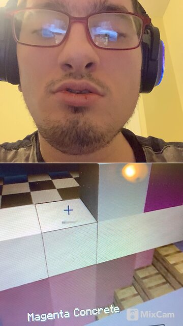 My reaction on how to build the Blue’s Clues house in Minecraft