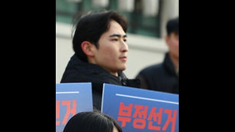 Introducing South Korean college students fighting for true liberal democracy!