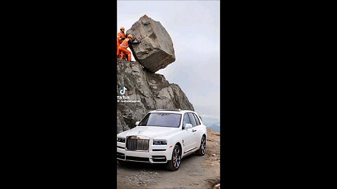 Insider : Canadian Rocky ice against Royce machines | Political strength in Mechanics