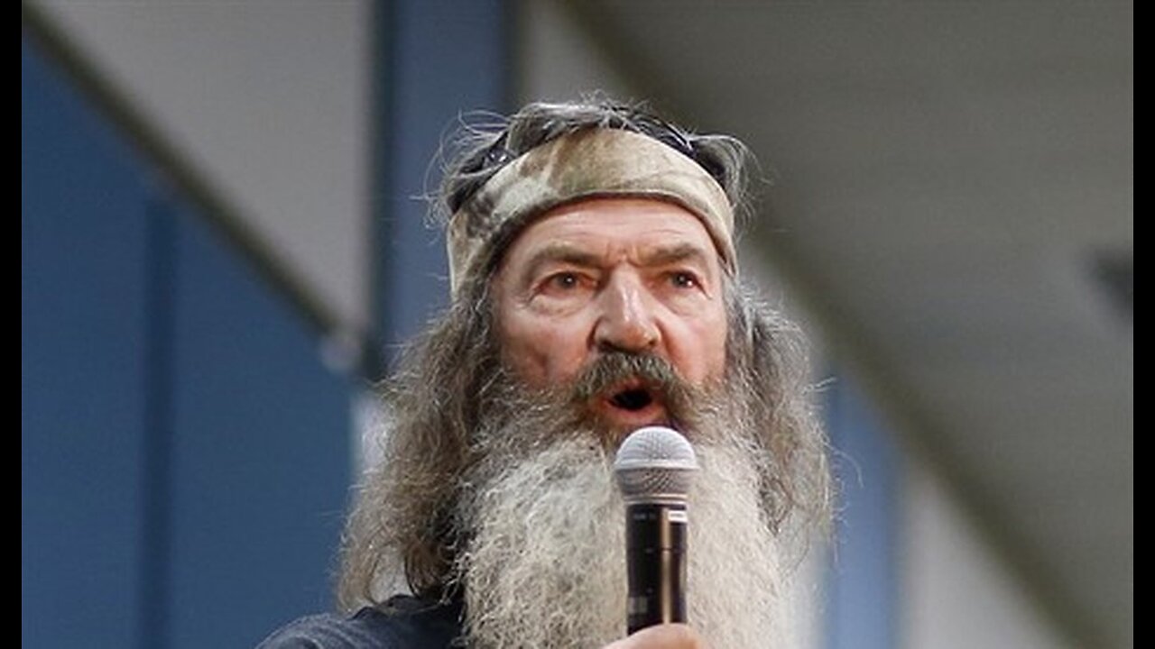 'Duck Dynasty' Patriarch Phil Robertson Dead at 79