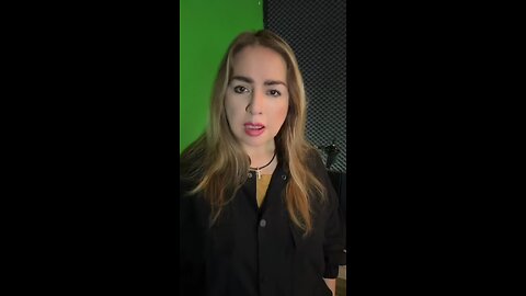 Sale libre después de apuñalar 15 veces por celos a otra mujer